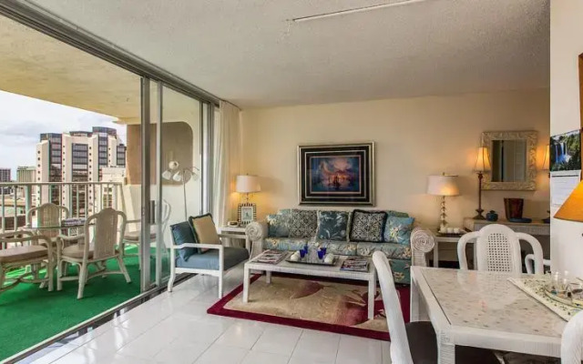 Private Vacation Rental by Aloha Waikiki Condo