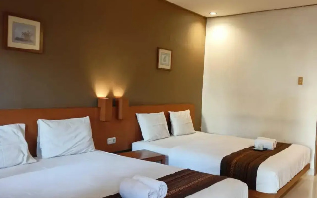 Nyiur Resort Hotel