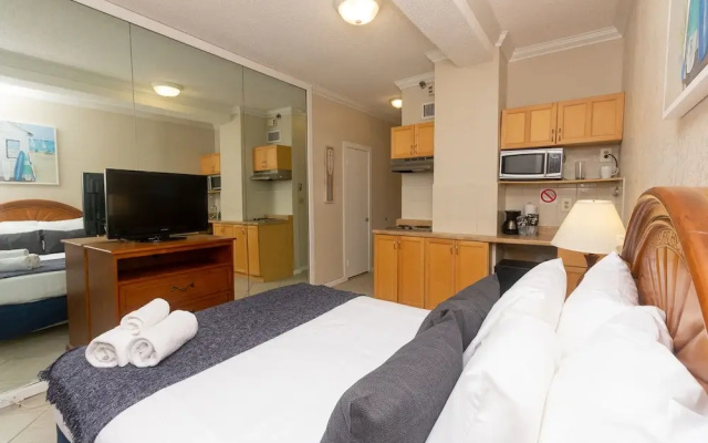 227 City View Hollywood Beach