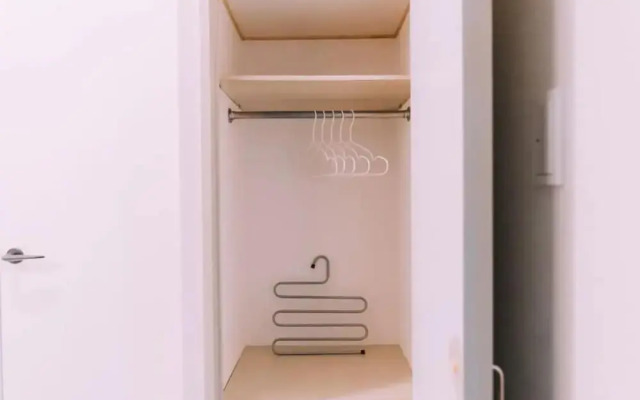 Minimalist Loft 502