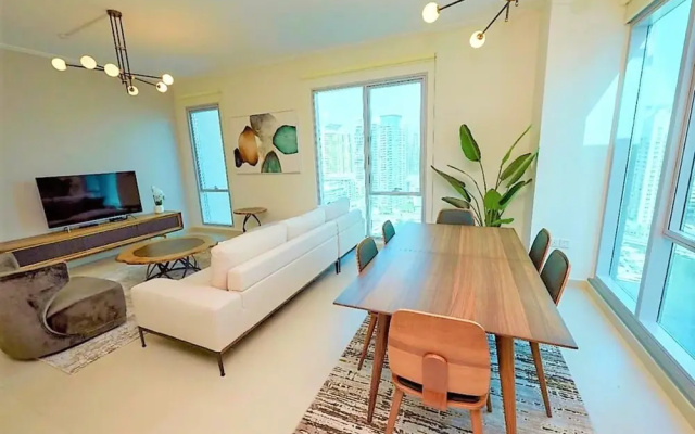 Stunning 2 bed Balcony Marina View Dubai - Hotel in ดูไบ - Photo 4