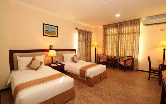 Victoria Palace Hotel