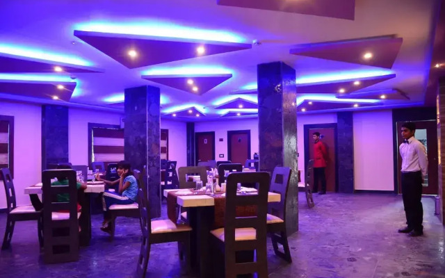 Dolphin Chocolate Inn