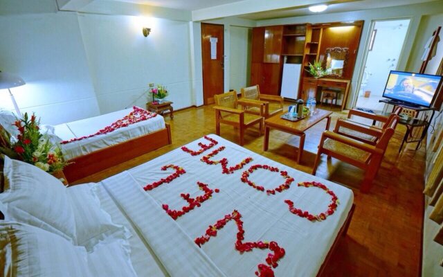 Taim Phyu Hotel
