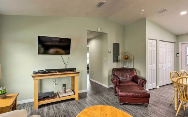 Family-friendly Home, Walk to Steinhatchee River!