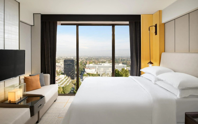 Sheraton Universal Hotel