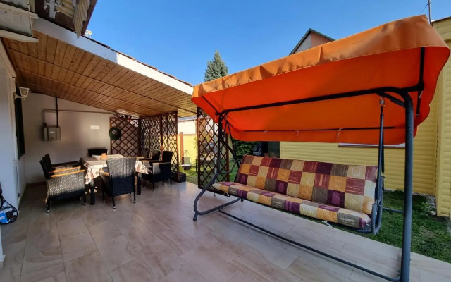 Balaton House