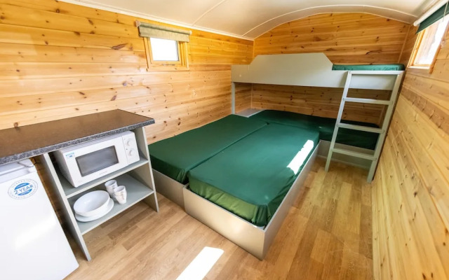 Orchard Hideaways