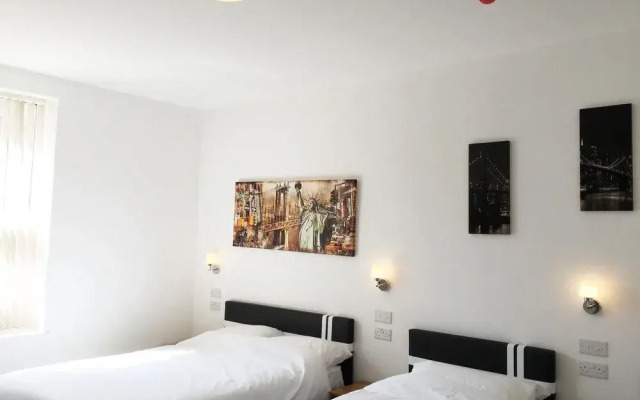 Solar Strand Express Hotel
