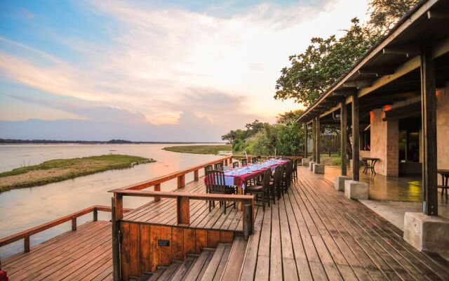 Royal Zambezi Lodge