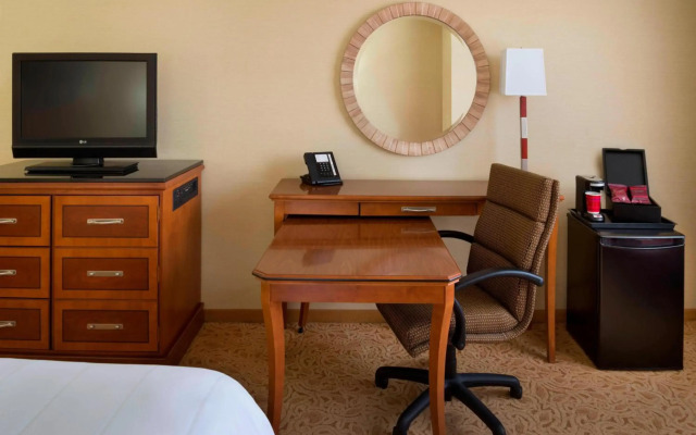 Toronto Airport Marriott Hotel