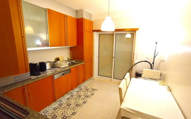 Oceanview Duplex shared Pool & Beach Sesimbra