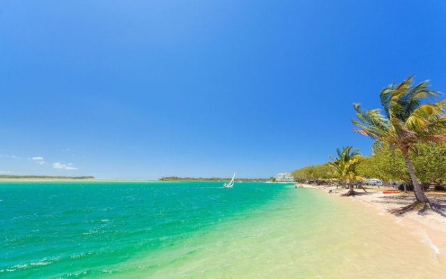 The Noosa Sound Holiday Collection