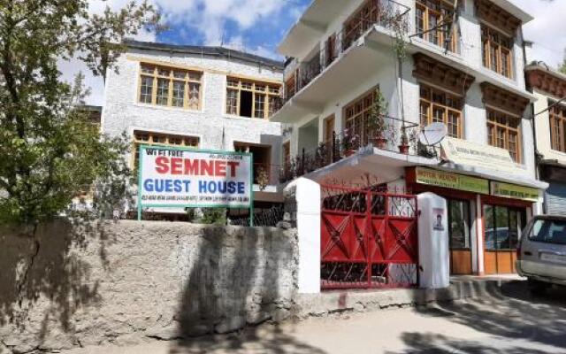 Semnet Guest House