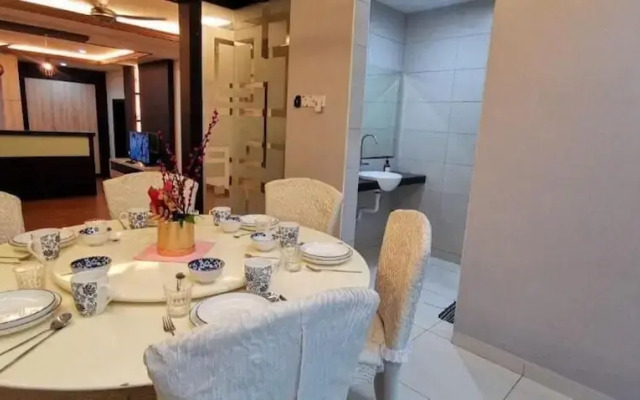 Melaka Private Pool Villa by uBook