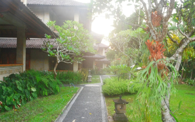 Puri Padi Hotel
