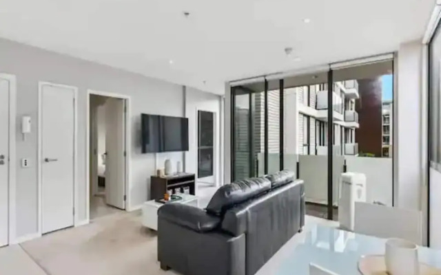 Lovely And Cozy Apartment - Parking, Pool And Gym!