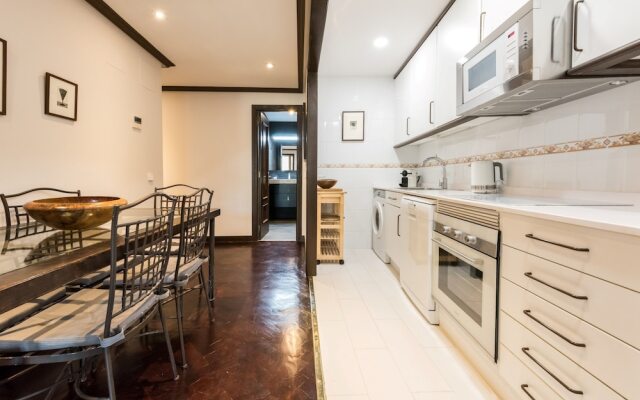 Plaza del Ángel City Center