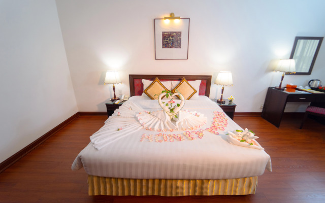 Century Riverside Hotel Hue