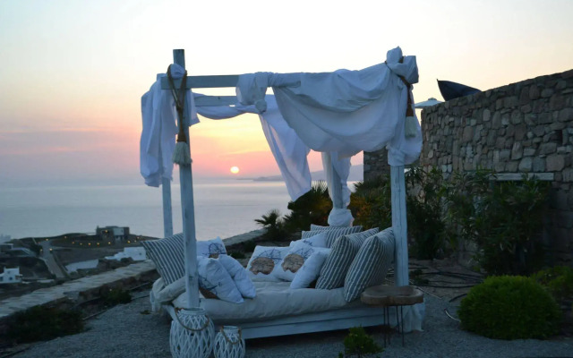 Mykonos Crystal Resort