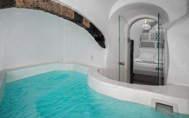 Aperto Suites - Adults Only