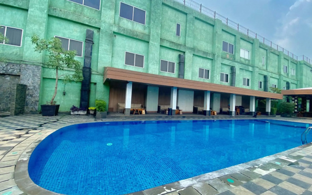 Whiz Prime Hotel Kelapa Gading
