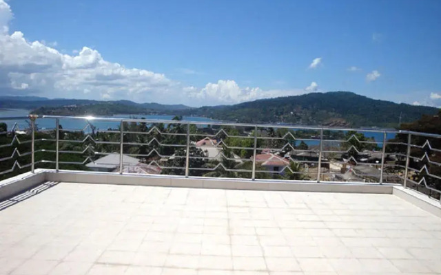 Hotel Hilltop International