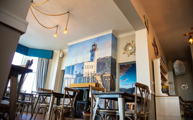 Delmont Hotel