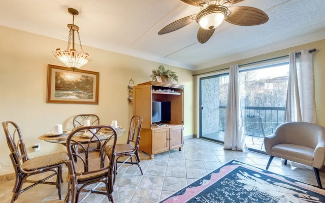 Downtown Gatlinburg Condo w/ Community Pool!