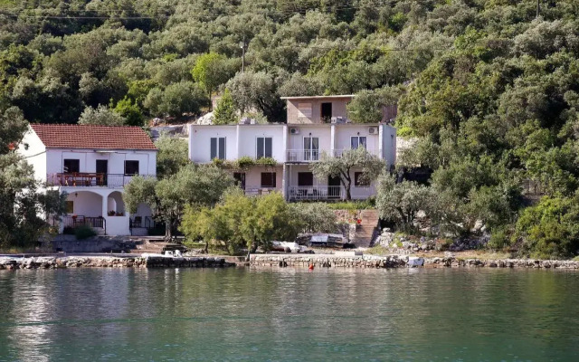 Apartments by the sea Zuronja, Peljesac - 10137