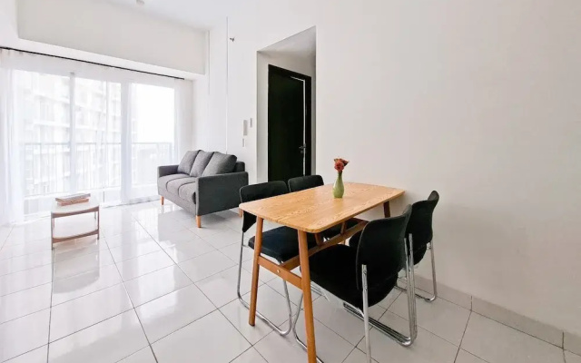 Fully Furnished 2Br Apartment At Casa De Parco