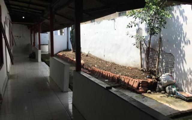 Tambak Bayan Guesthouse by ZUZU