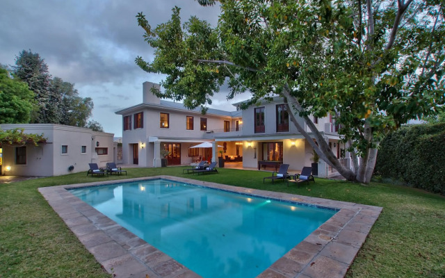 Nova Constantia Boutique Residence