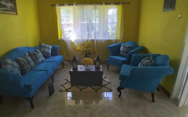 Room-cozy Kingston Getaway - Private Roo