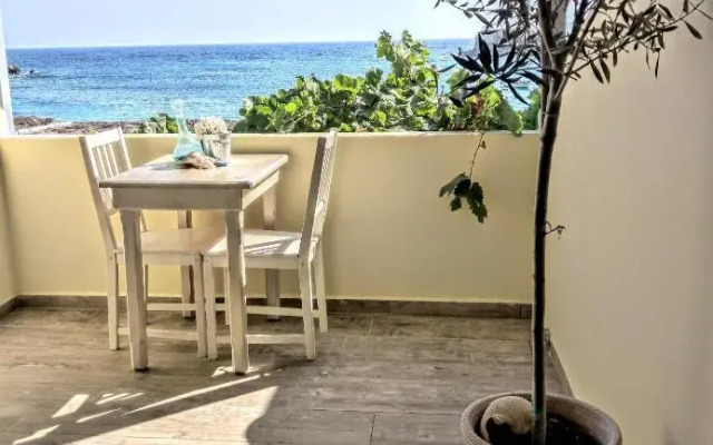 Le Grand Bleu Studios & Apartments