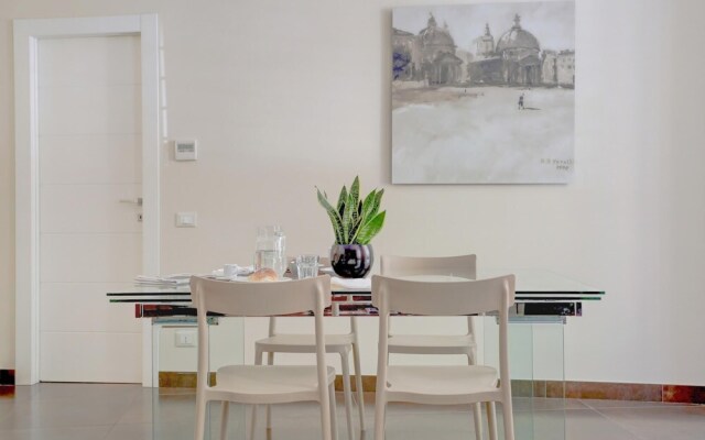 Rm-h501-gpsc20b1 Colosseo Gardens - C2