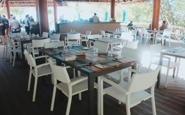 Bluewater Sumilon Island Resort