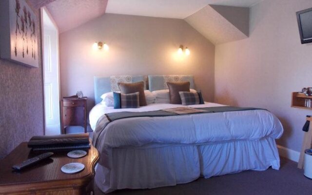 Fascadail House Bed  Breakfast