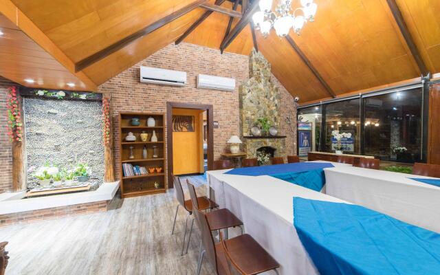 RedDoorz Plus @ Starhomes Olivianville