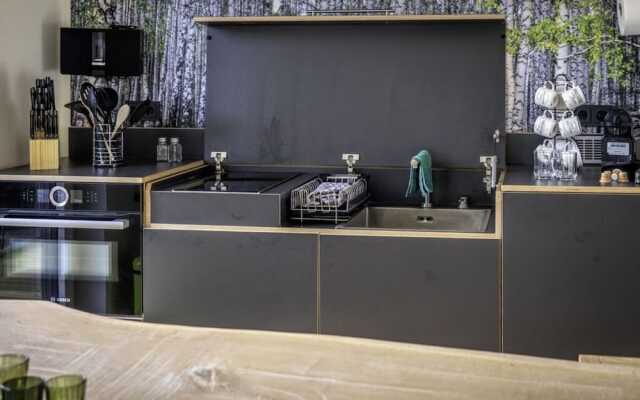 Williaduct Modern Retreat