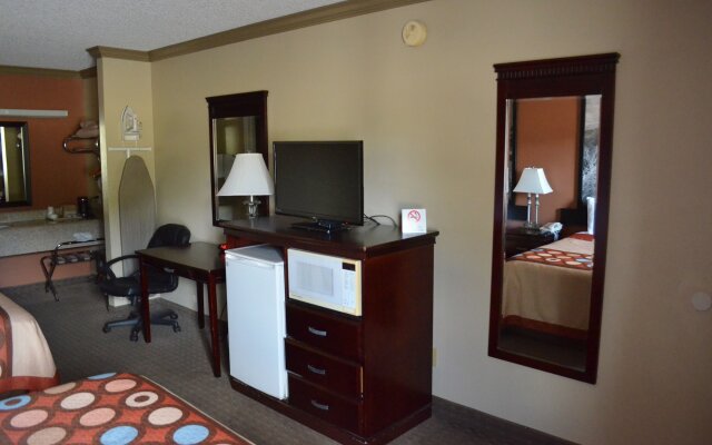 Hill Country Inn & Suites