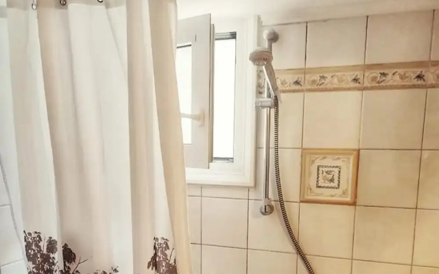 Charming Lefkada Town 2-bedroom Apartment