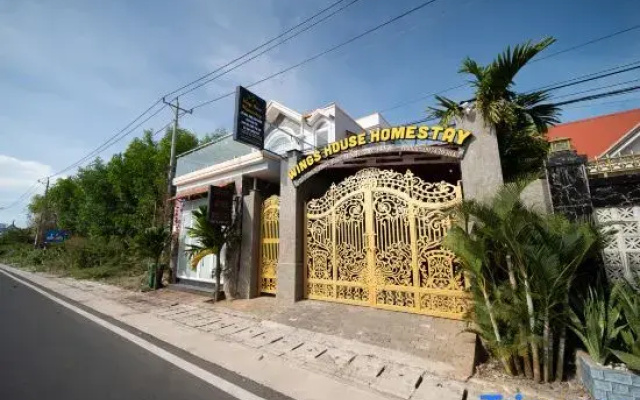 Wings House Homestay Ho Tram