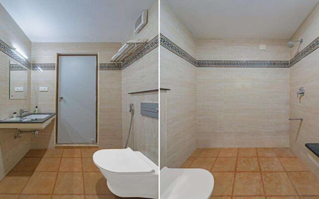 Treebo Aaravi Residency, 800 Mtrs From Promenade Beach