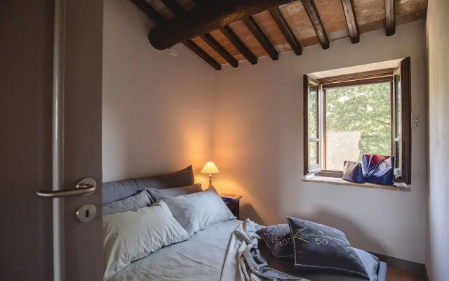 Splendid Villa in Preggio With Swimming Pool