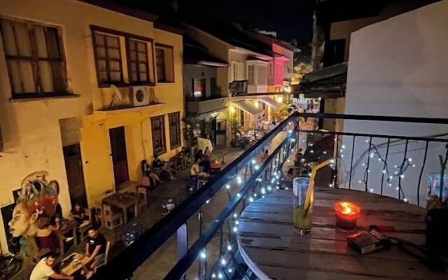 Callisto Pub & Kitchen & Hotel