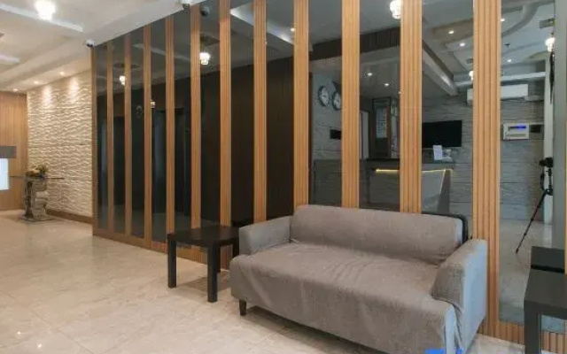 RedDoorz Plus @ Bez Tower and Residences San Juan