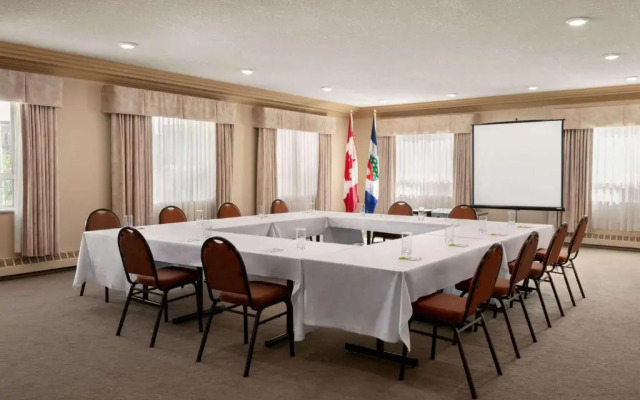 Days Inn & Suites Yellowknife