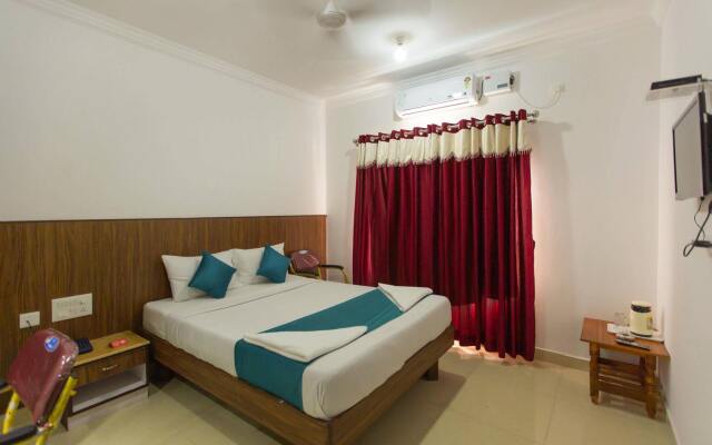 OYO 373 Hotel Grand Inn