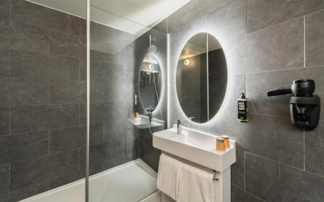 ibis Paris Coeur d'Orly Airport